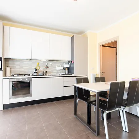 Apartament Fra Cielo E Mare - Private Parking & Wi-fi
